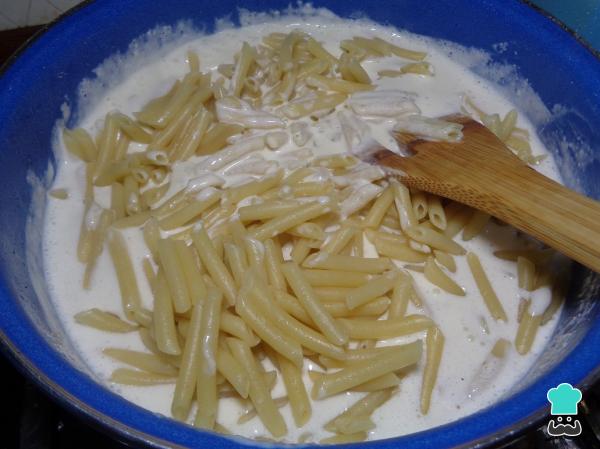 Recette de Pâtes aux Trois Fromages et au Poulet - Étape 7