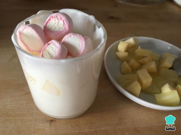 Recette de Salade de Noël aux pommes et au chocolat (ou guimauves) - Étape 6
