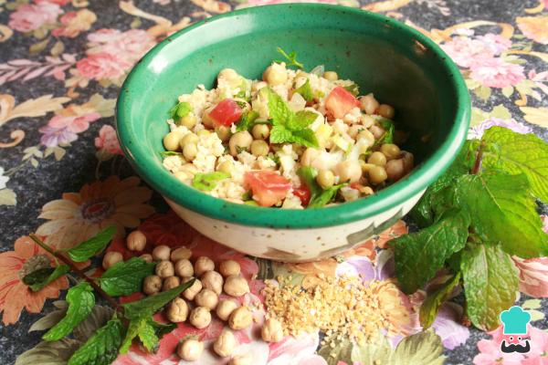 Recette de Salade de pois chiches aux tomates et oignons - Étape 10