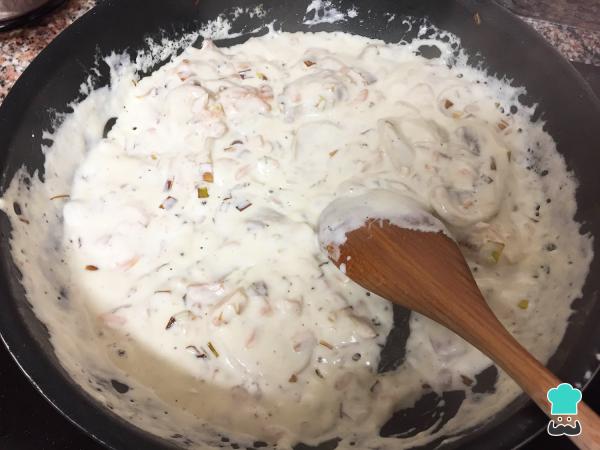 Recette de pâtes au saumon fumé et crème - Étape 4