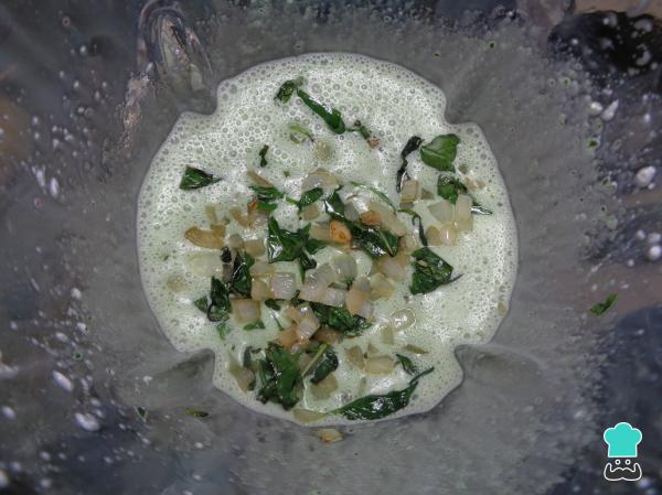 Recette de Nouilles Vertes aux Épinards et Basilic - Étape 8