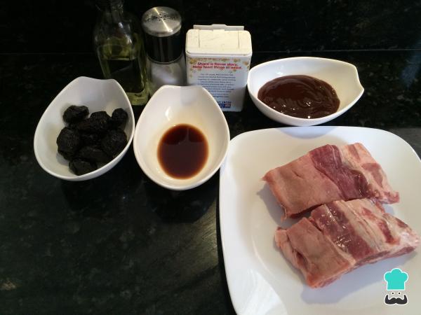 Recette de Côtes levées à la sauce aux prunes - Étape 1