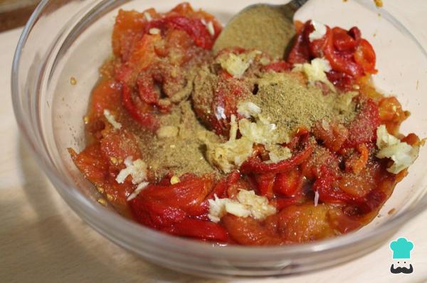 Recette de salade de tomates et poivrons rôtis - Étape 4
