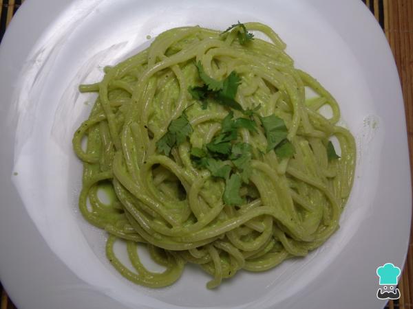 Recette de Spaghettis verts à la coriandre - Étape 8