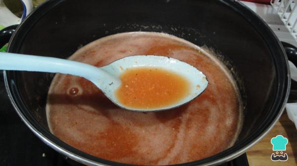 Recette de chicharrón à la sauce rouge - Étape 7