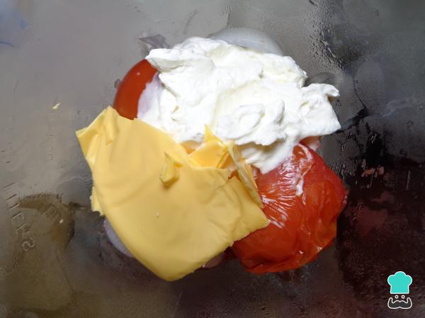 Recette de Spaghetti Rouges au Fromage Jaune - Étape 4