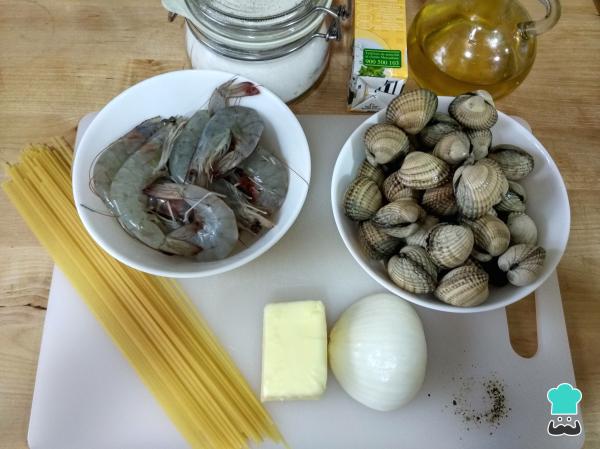 Recette de Spaghetti à la marinera à la crème - Étape 1