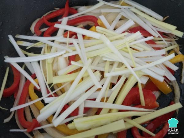 Recette de nouilles chinoises Trois délices - Étape 3