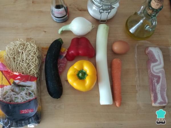 Recette de nouilles chinoises Trois délices - Étape 1