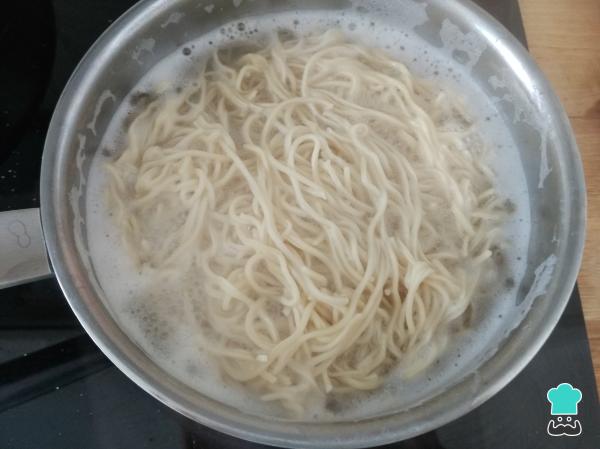 Recette de nouilles chinoises Trois délices - Étape 6