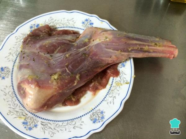 Recette de Gigot d'Agneau au Four - Étape 2