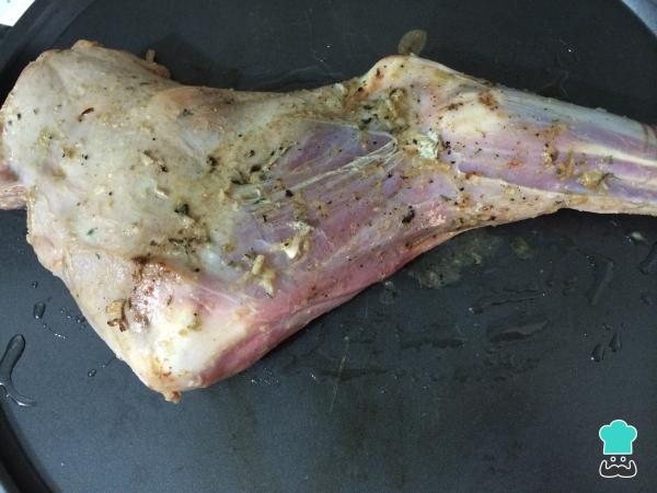 Recette de Gigot d'Agneau au Four - Étape 3
