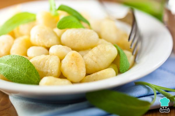 Recette de Gnocchi farcis au gorgonzola