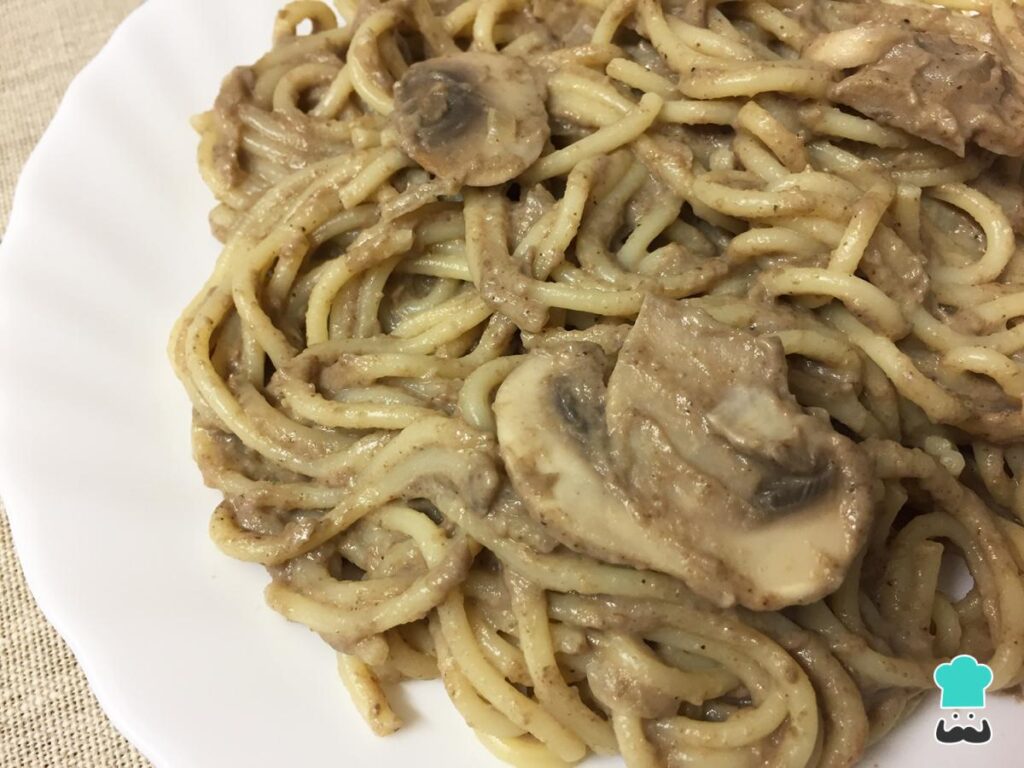 Recette de Spaghetti à la sauce aux champignons