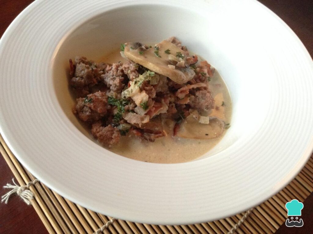 Recette de Viande sautée aux champignons