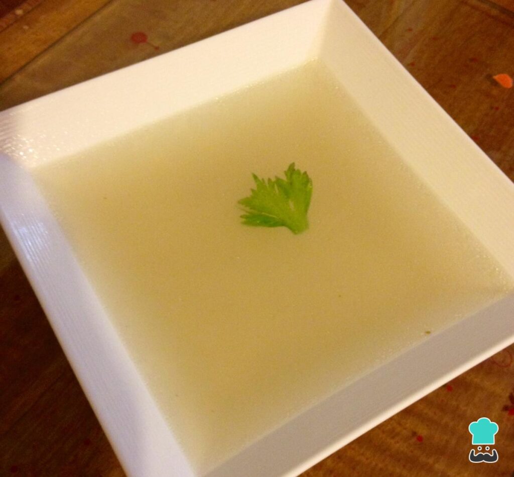 Recette de base de bouillon de poulet