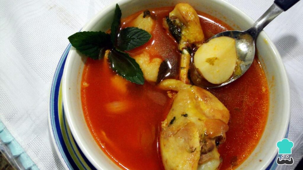 Recette de bouillon de poulet au guajillo