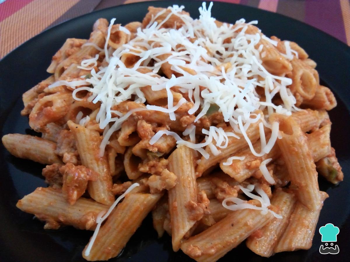 Recette de macaroni au poulet haché