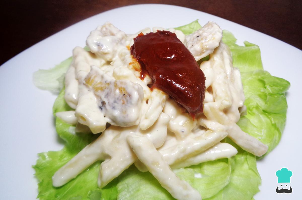 Recette de pâtes aux trois fromages et au poulet