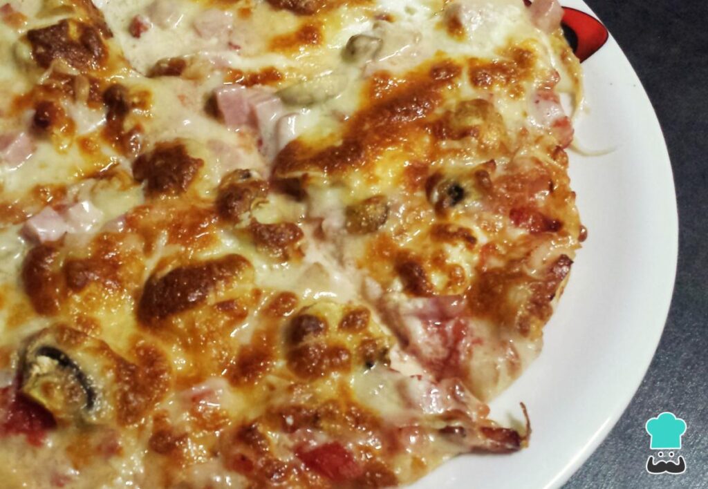 Recette de pizza au chèvre et bacon