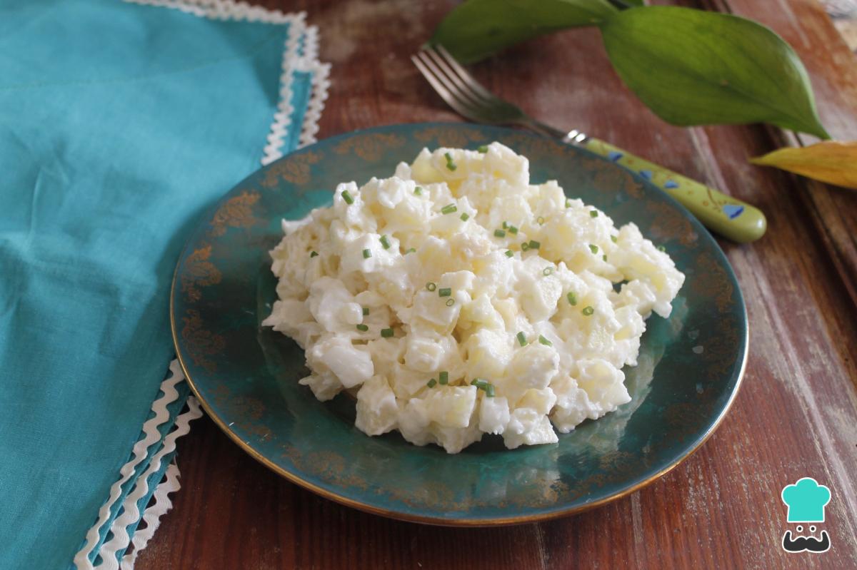 Recette de salade de pommes de terre aux pommes