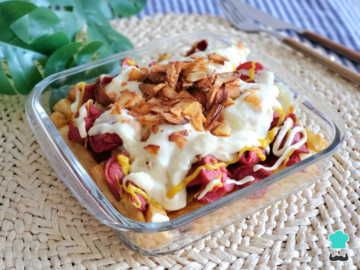 Recette de salchipapa colombienne