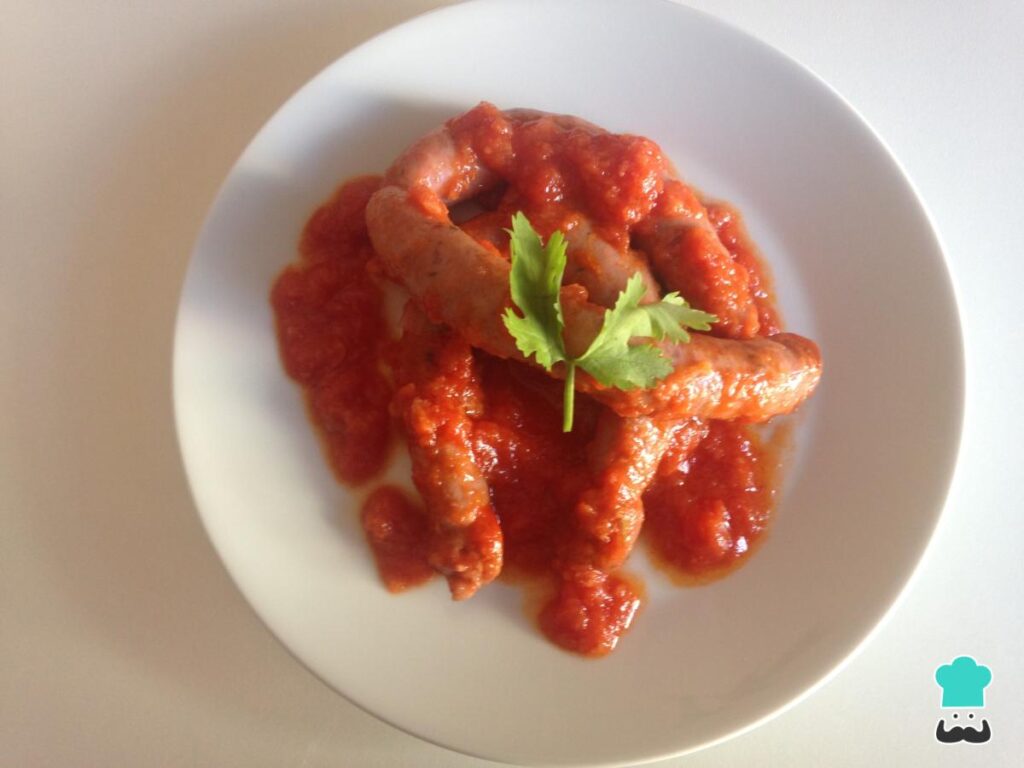 Recette de saucisses maison à la sauce tomate