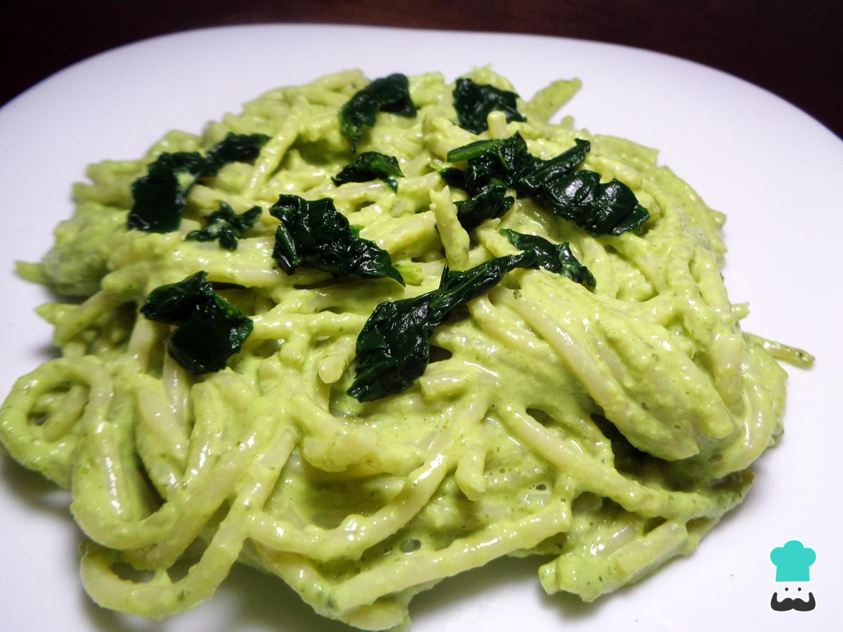 Recette de spaghettis verts aux épinards