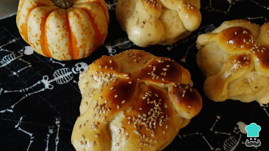 Recette du Pain des morts farci au fromage Philadelphia