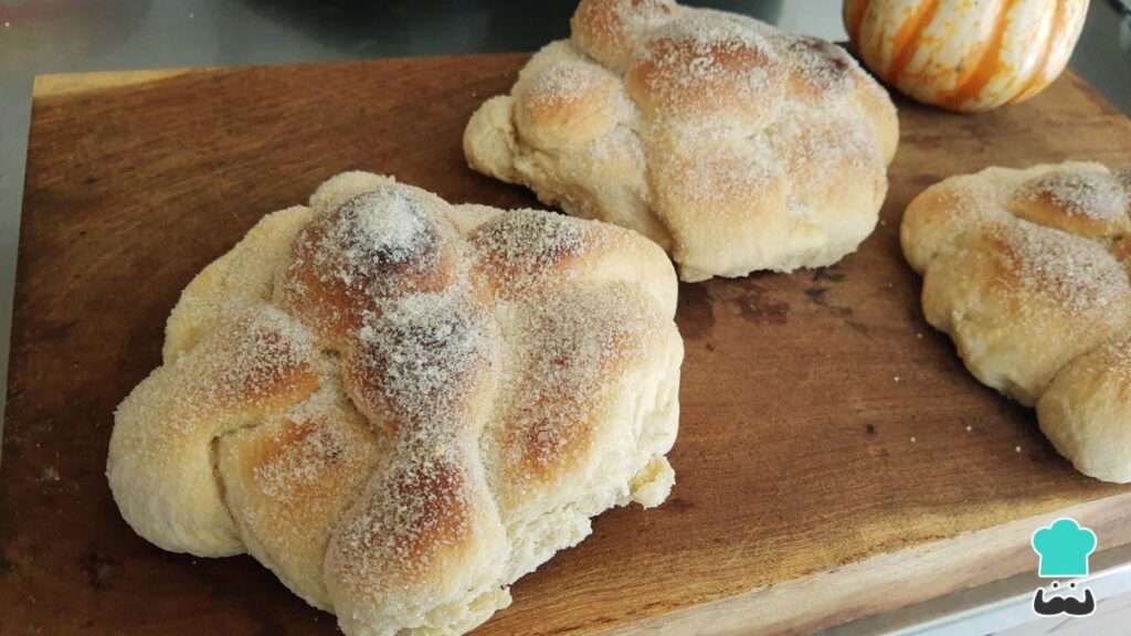 Recette végétalienne du pain des morts