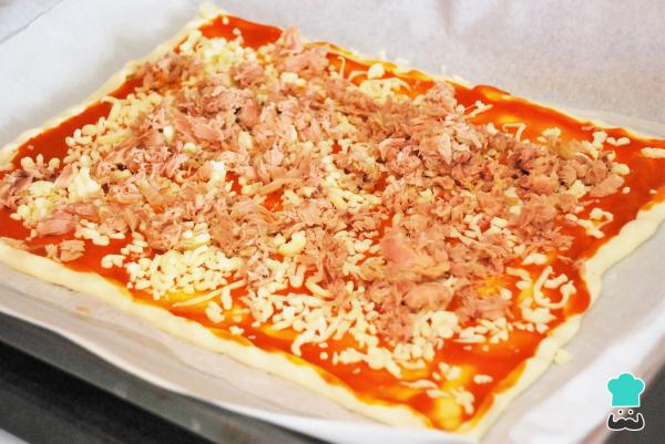 Recette de pizza au thon et jambon d'York - Étape 3