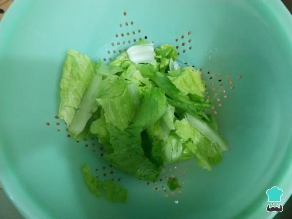 Recette de salade de céleri, tomates et avocat - Étape 1
