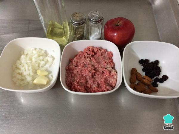 Recette traditionnelle de farce à la dinde - Étape 1