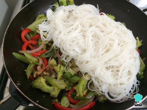 Recette de Nouilles de Riz aux Légumes - Étape 5