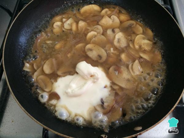 Recette de steak sauce aux champignons - Étape 6