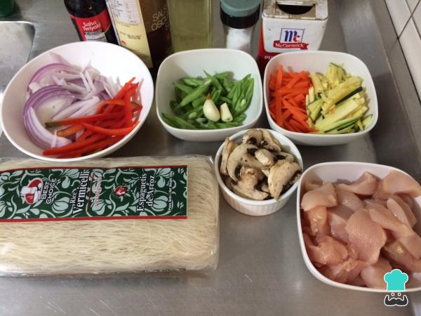 Recette de nouilles de riz à la sauce Teriyaki - Étape 1