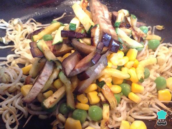 Recette de poulet Yakisoba – Étape 9
