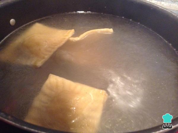 Recette de Raviolis aux Champignons et Sauce Tomate - Étape 3