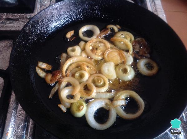 Recette de Foie aux oignons avec sauce Worcestershire - Étape 3