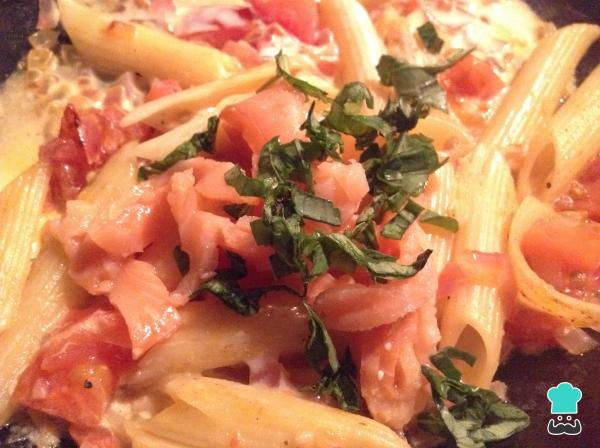 Recette de Penne à la Vodka et au Saumon - Étape 7