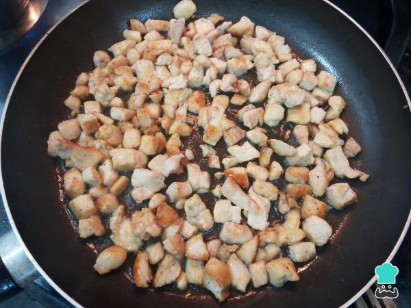 Recette de salade de pâtes au poulet et à l'ananas - Étape 2