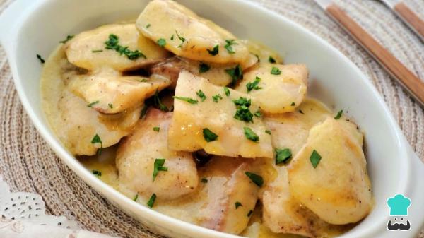 Recette des Cocochas de merluza al pil pil, le plat traditionnel basque étape par étape - Étape 5