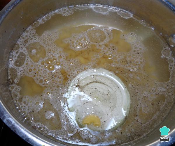 Recette de Salade de coudes au jambon et à l'ananas - Étape 2