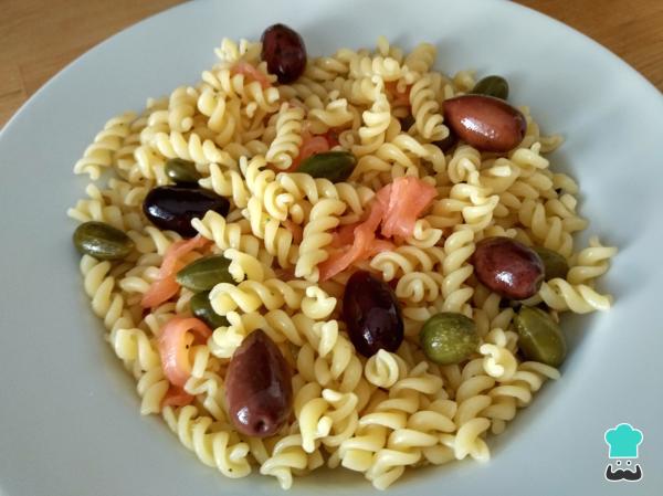 Recette de salade de pâtes au saumon et aux câpres - Étape 6
