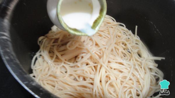 Recette Spaghetti à la sauce blanche - Étape 5