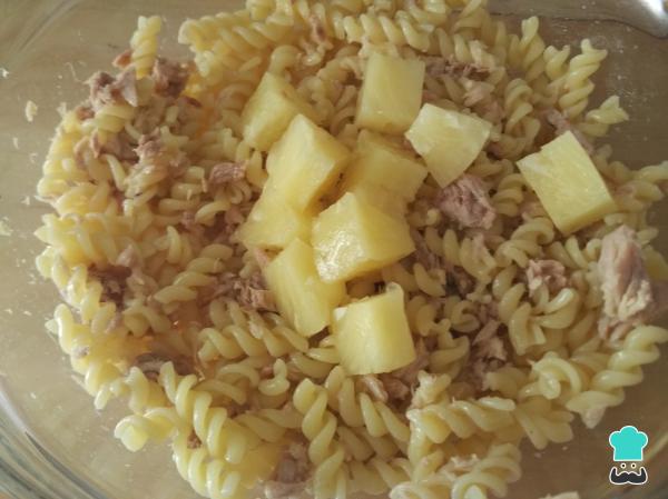 Recette de salade de pâtes à l'ananas et au thon - Étape 4