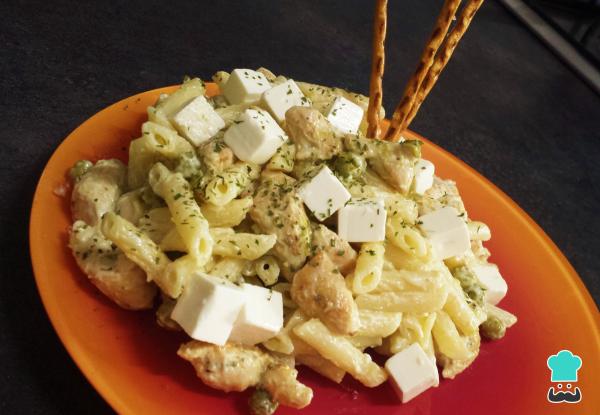 Recette de salade de pâtes au poulet et au fromage - Étape 7