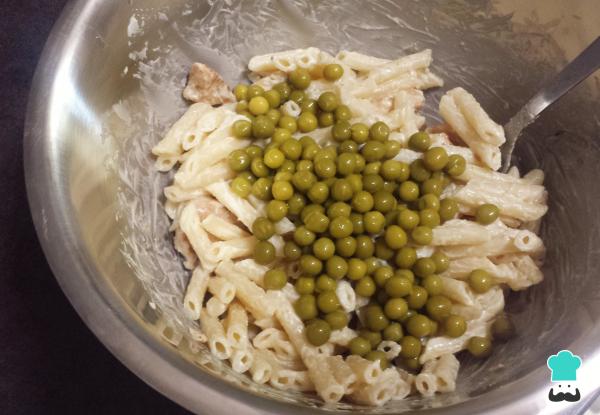 Recette de salade de pâtes au poulet et au fromage - Étape 6