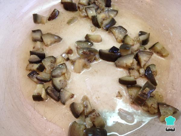 Recette de pâtes aux aubergines et tomates - Étape 3