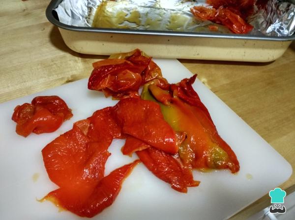 Recette de Salade de poivrons rôtis, tomates et oignons - Étape 4
